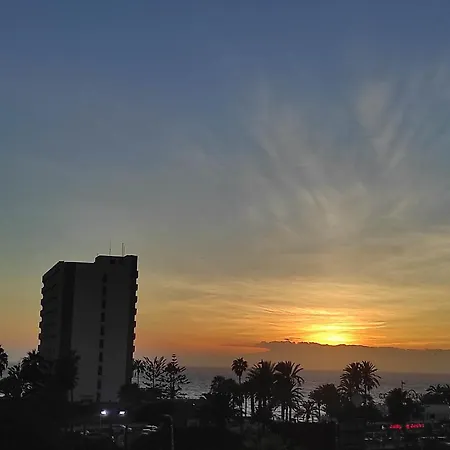 Big Room, 20m2, With Terrace And Ocean View Playa de las Americas (Tenerife)